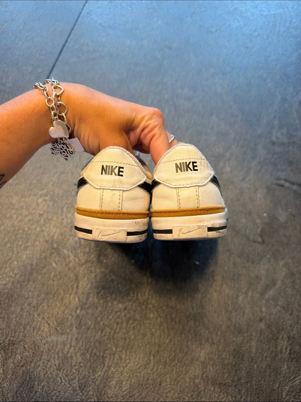Nike White Leather Sneakers with Black Swoosh and Tan Stripe size 2Y